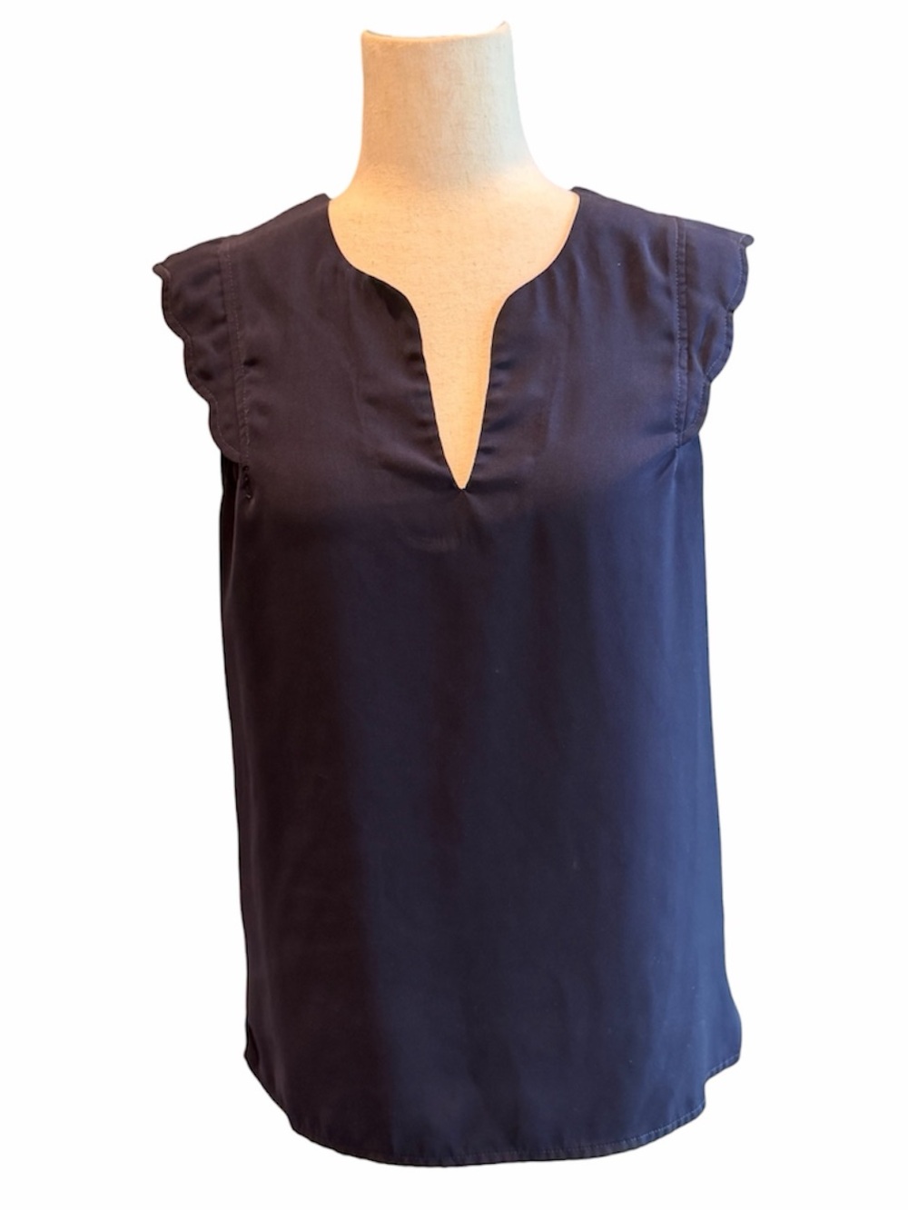 41 Hawthorn Scallop Sleeveless Navy V-Notch Neck Blouse Preppy Tank Top S